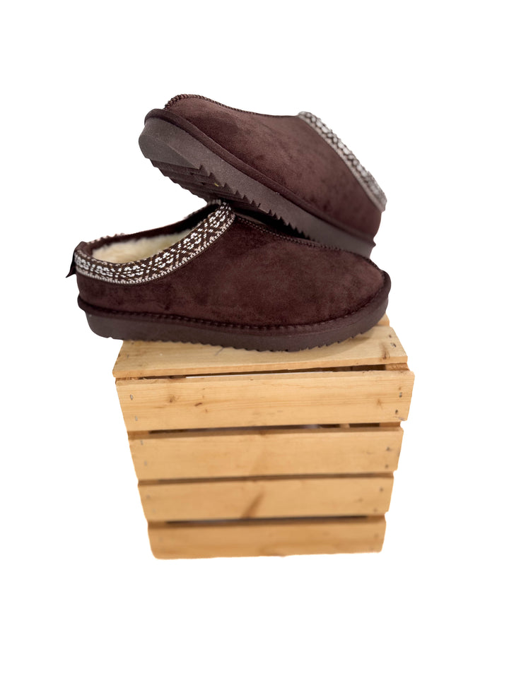 Cozy Company Slip On- BROWN