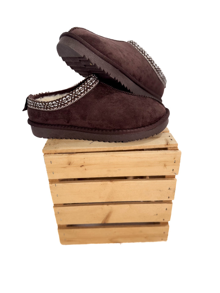 Cozy Company Slip On- BROWN
