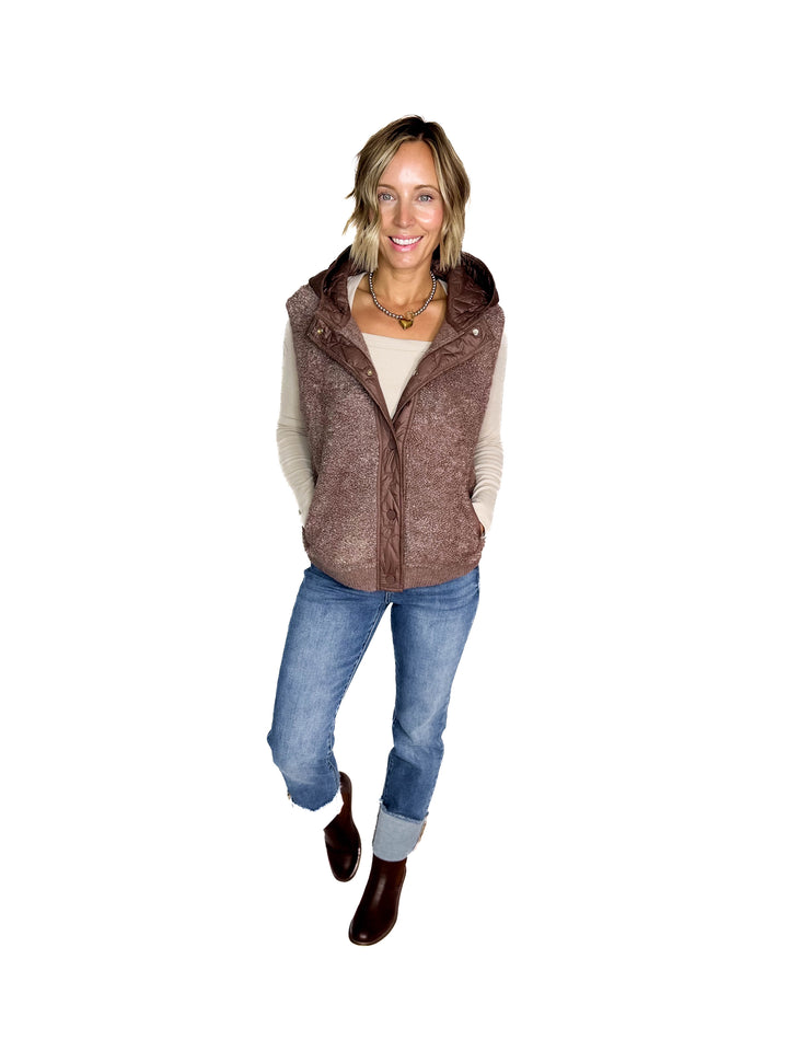 Clouden Button Down Sherpa Fleece Quilted Hooded Vest- MOCHA