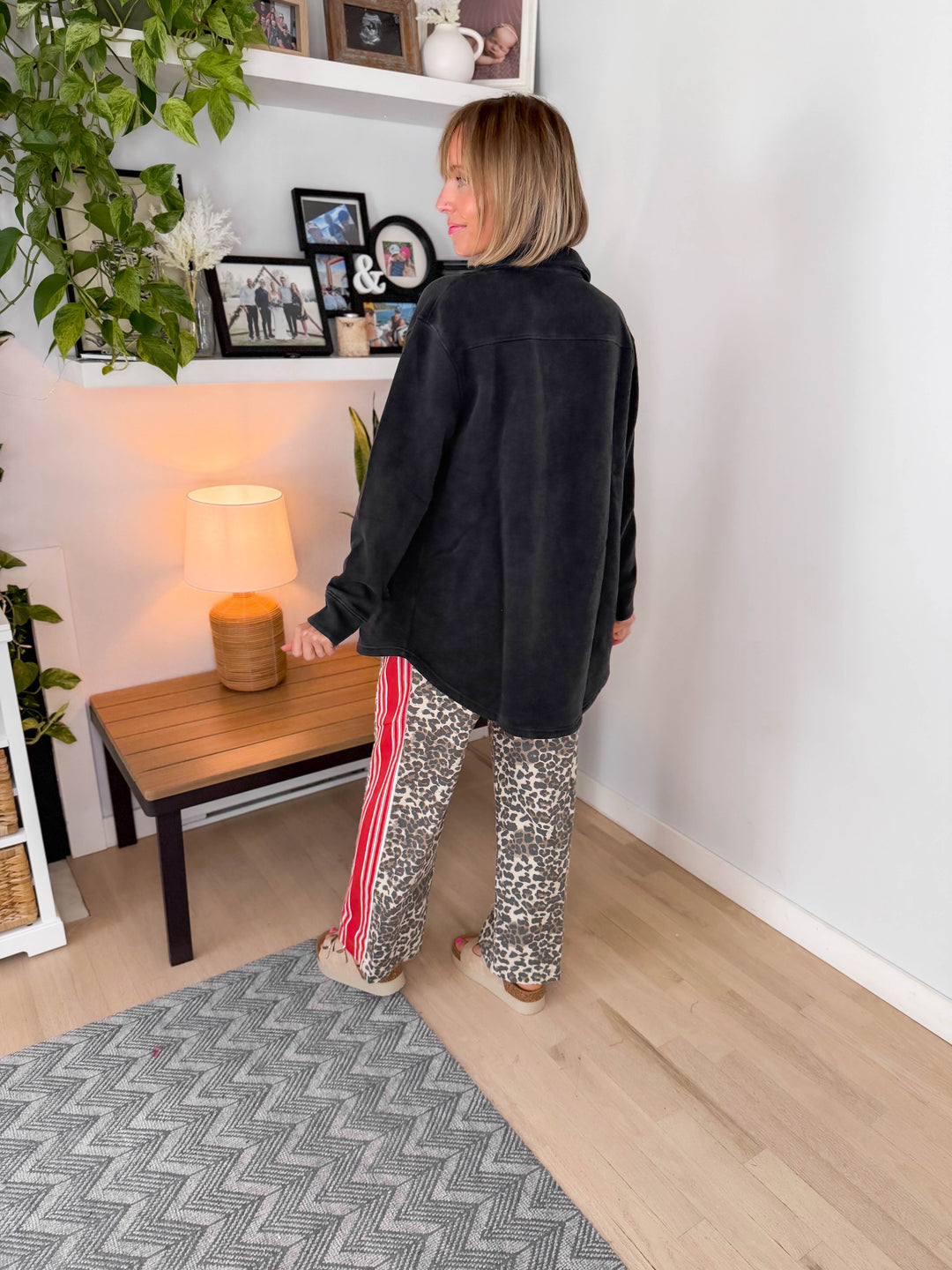 MONO B Valerie Snap on Shacket- BLACK