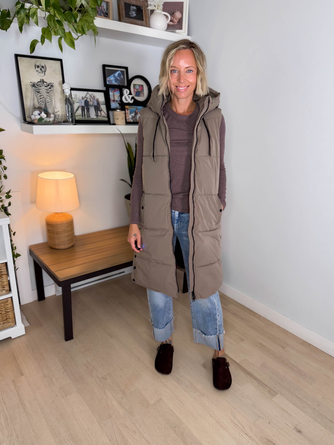 ONLY Blair Long Hooded Puffer Vest- WALNUT