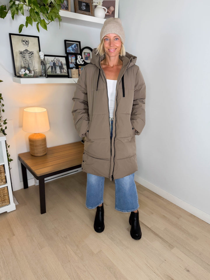 ONLY Blair Long Hooded Puffer Jacket- WALNUT