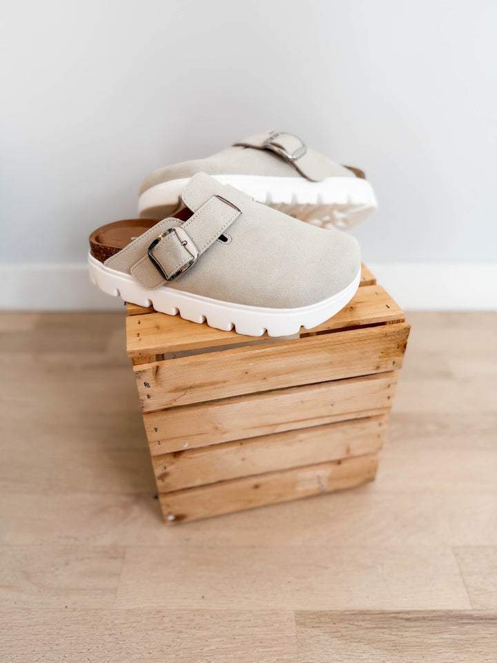 Riley Slip-On Clog- LIGHT TAUPE