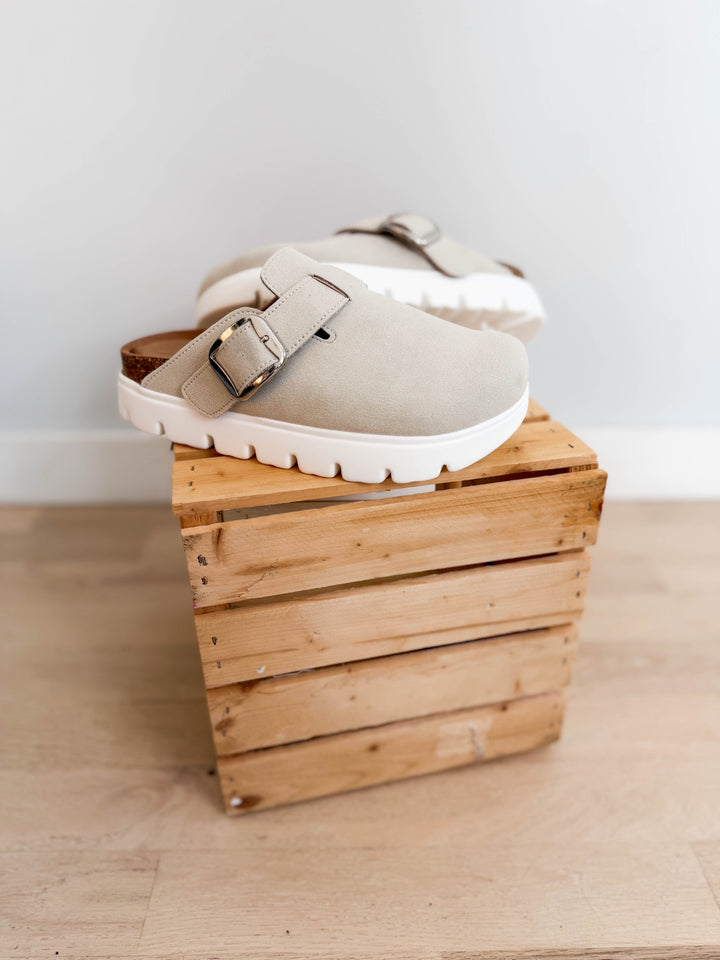 Riley Slip-On Clog- LIGHT TAUPE