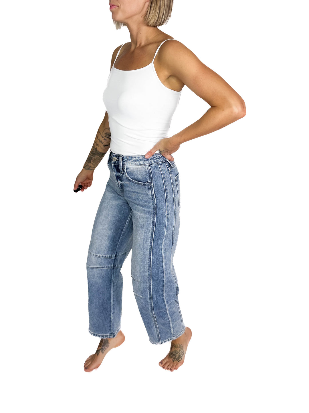 VERVET Axis High Rise Barrel Jeans- LIGHT WASH