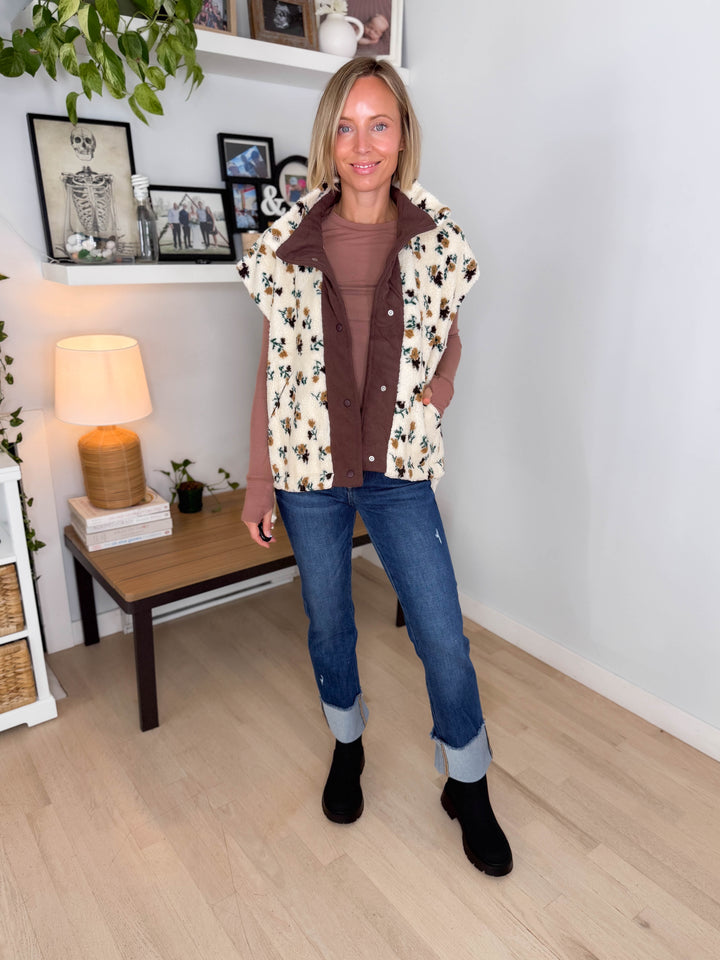 Nuzzle Floral Sherpa Vest- BROWN