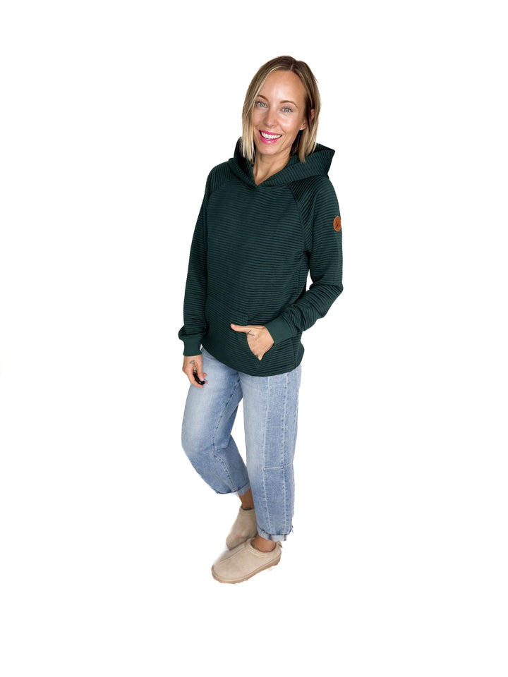 MICHELLE MAE Tatum Textured Hoodie- HUNTER GREEN