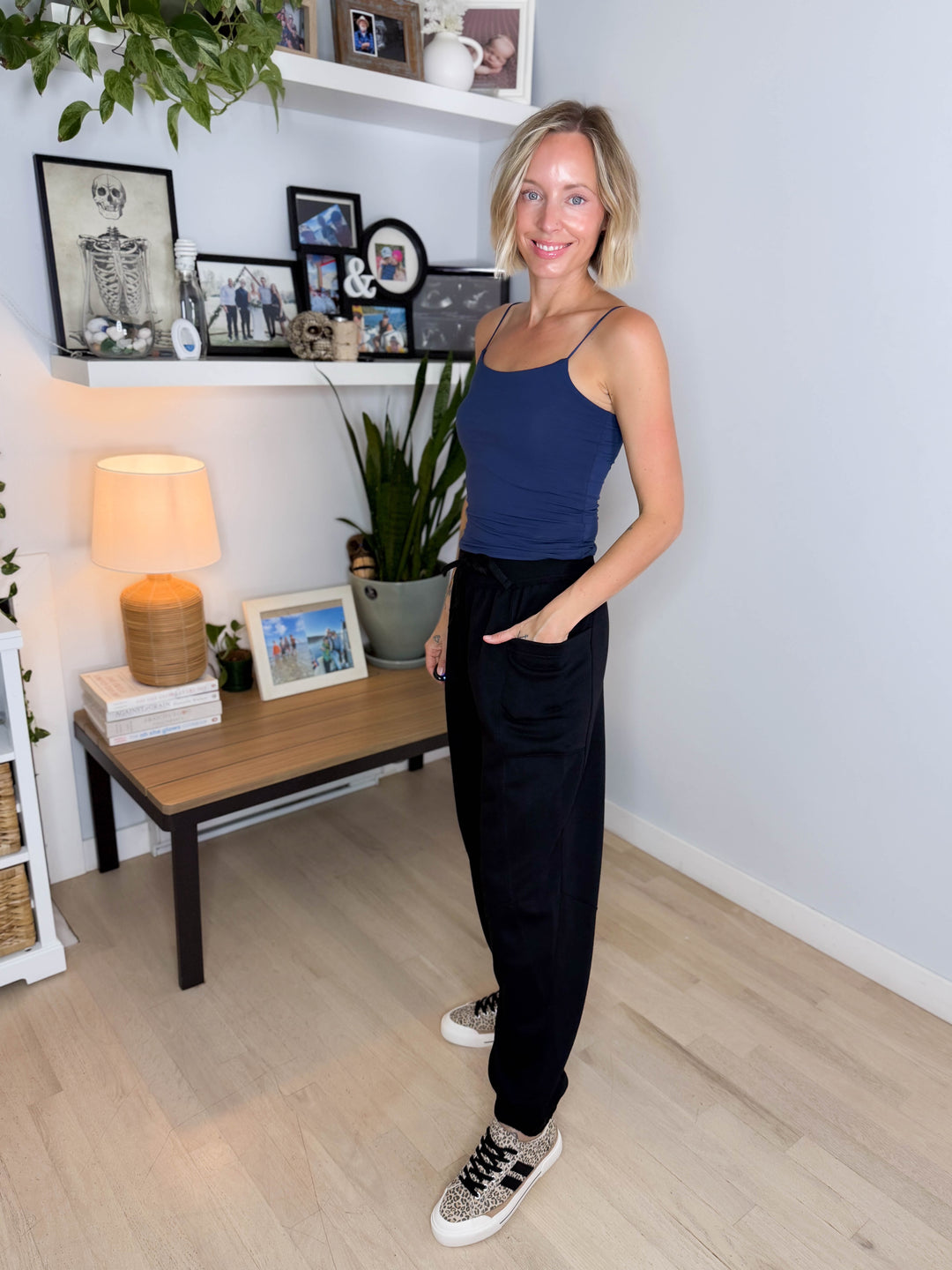 Thistle French Fleece Jogger Sweatpants- BLACK