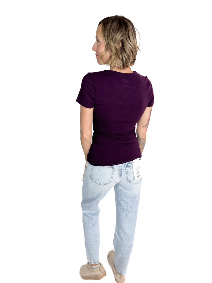 Alder Stretch Cotton V-Neck Tee- PLUM