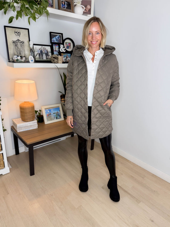 VERO MODA Haylee Hooded Quilted Jacket- DARK TAUPE