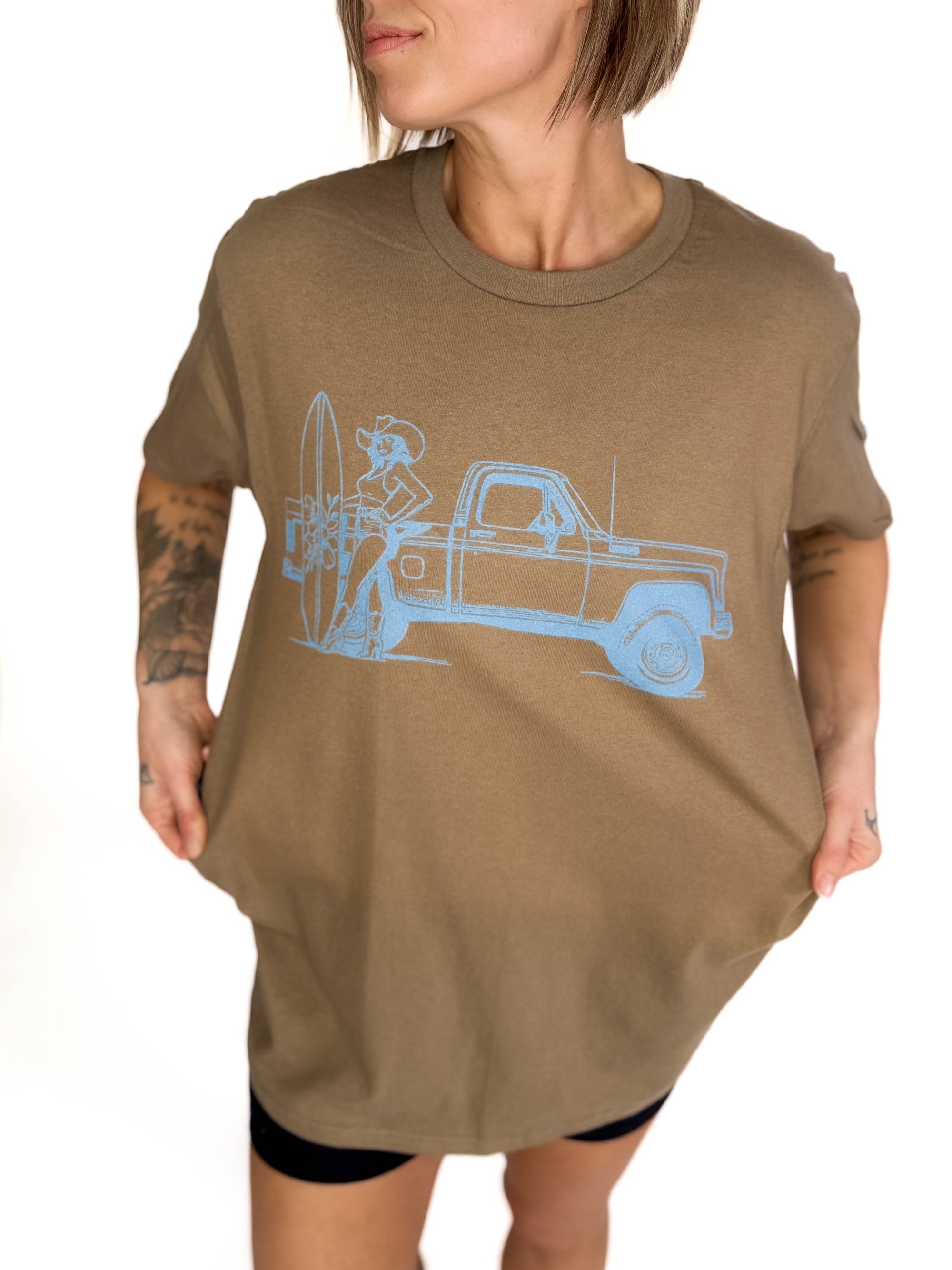 Cowgirl Surfer Vintage Graphic Tee- COCOA