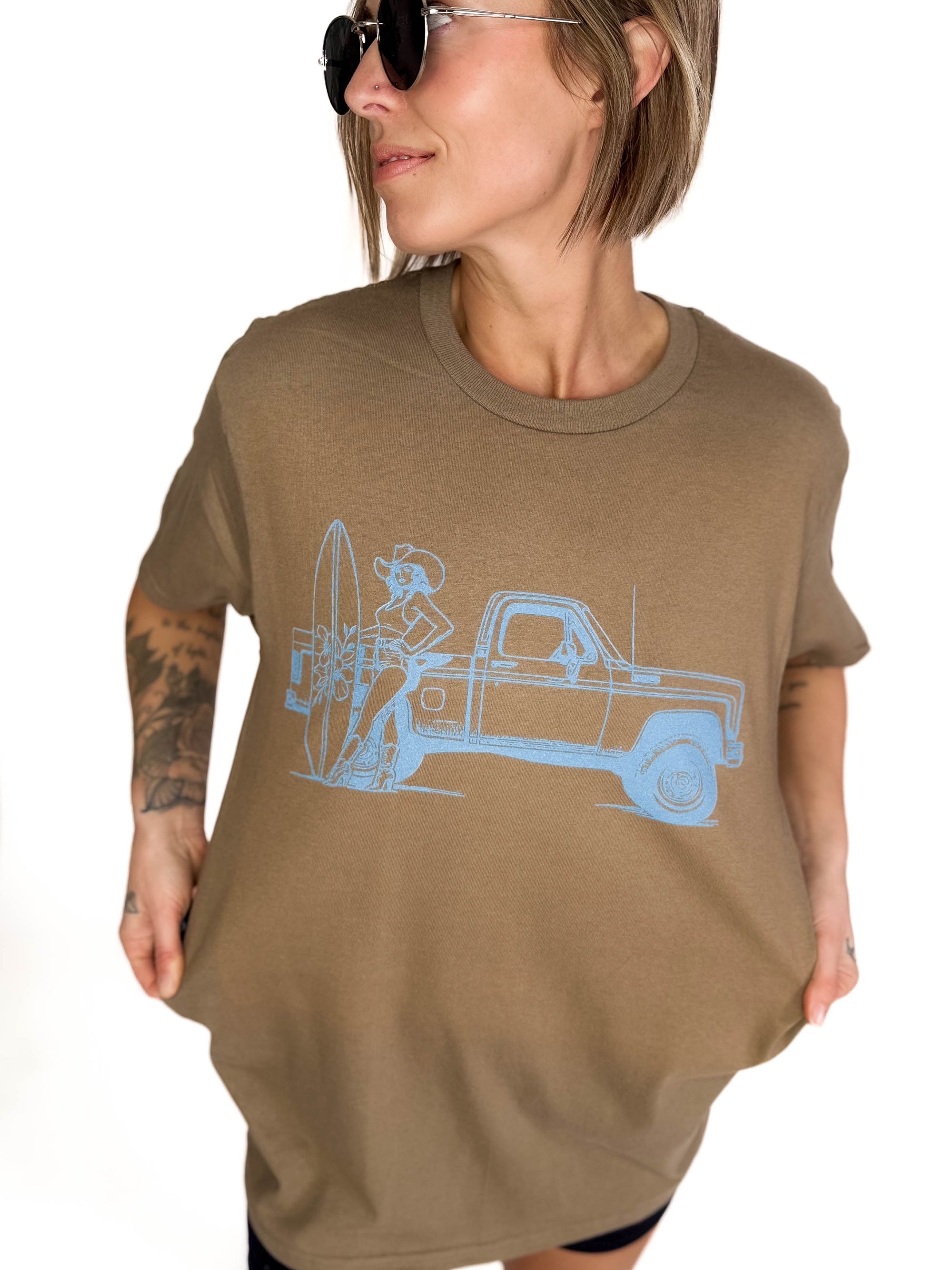 Cowgirl Surfer Vintage Graphic Tee- COCOA