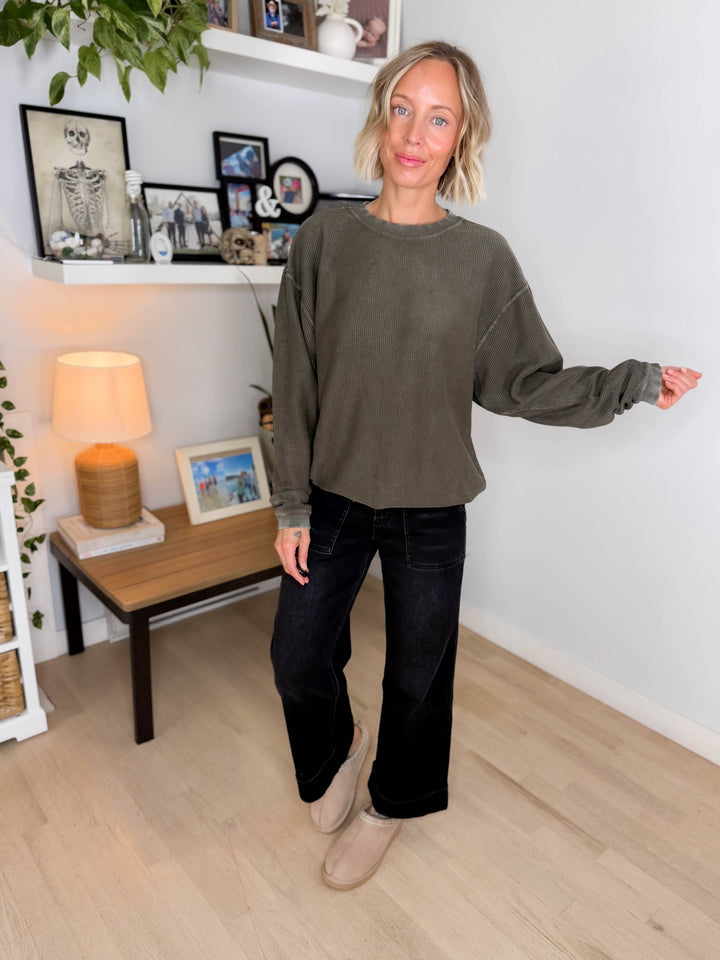 Aven Essential Corded Crew Neck Top- HUNTER OLIVE
