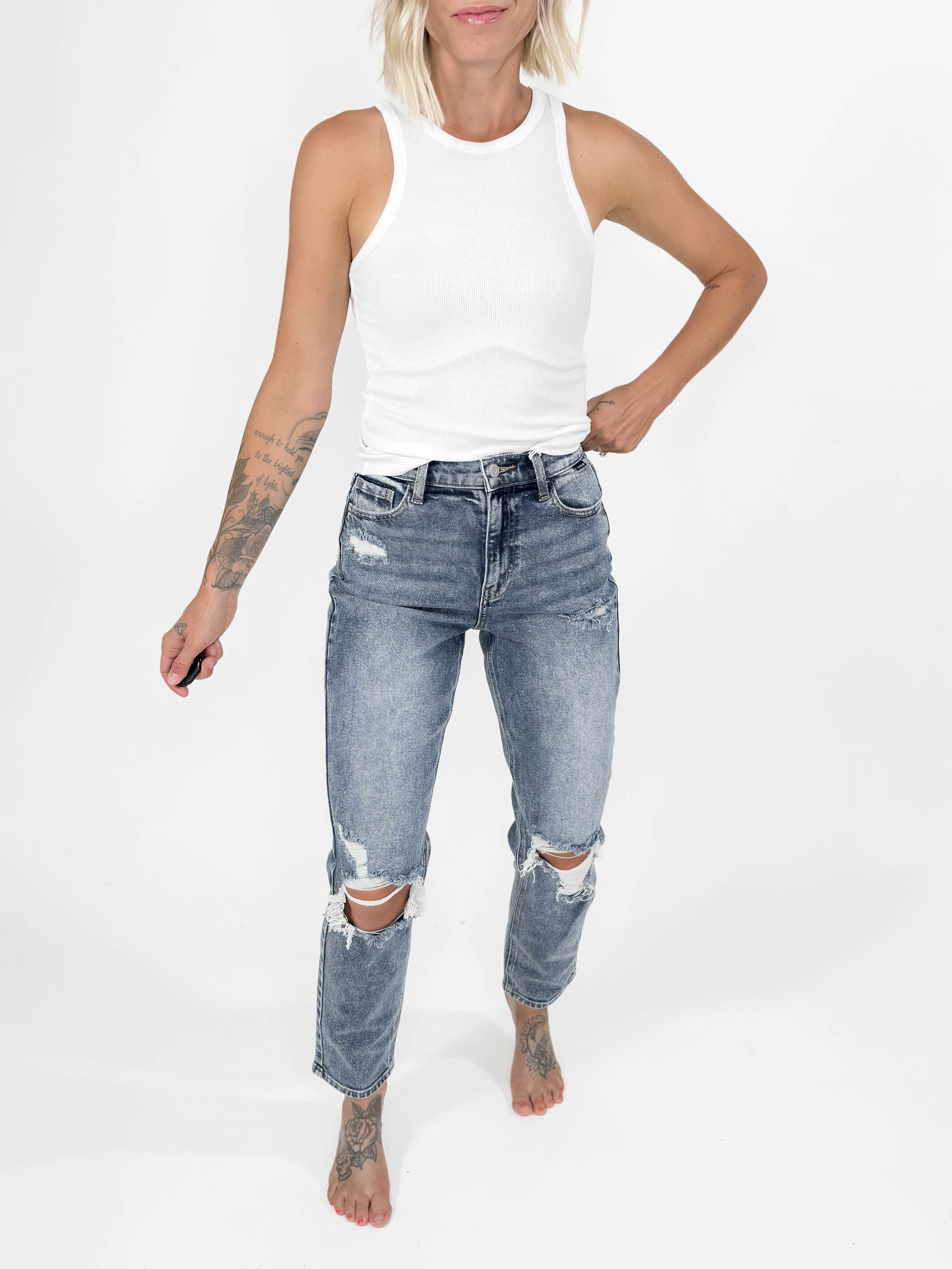 CELLO Tate High Rise Mom Jean-FINAL SALE*26+27*