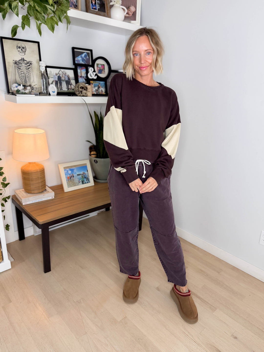 Mono B Tundra Vintage Crop Colour Block Sweatshirt- COFFEE BEAN/BONE