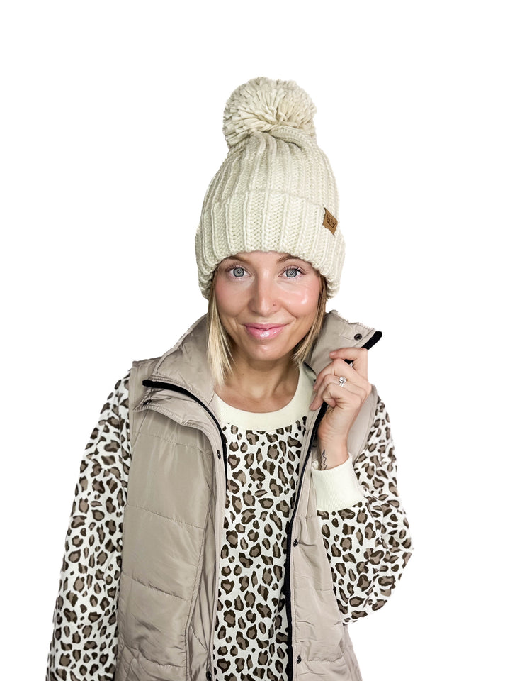 Classic Cable Knit Pom Beanie- CREAM