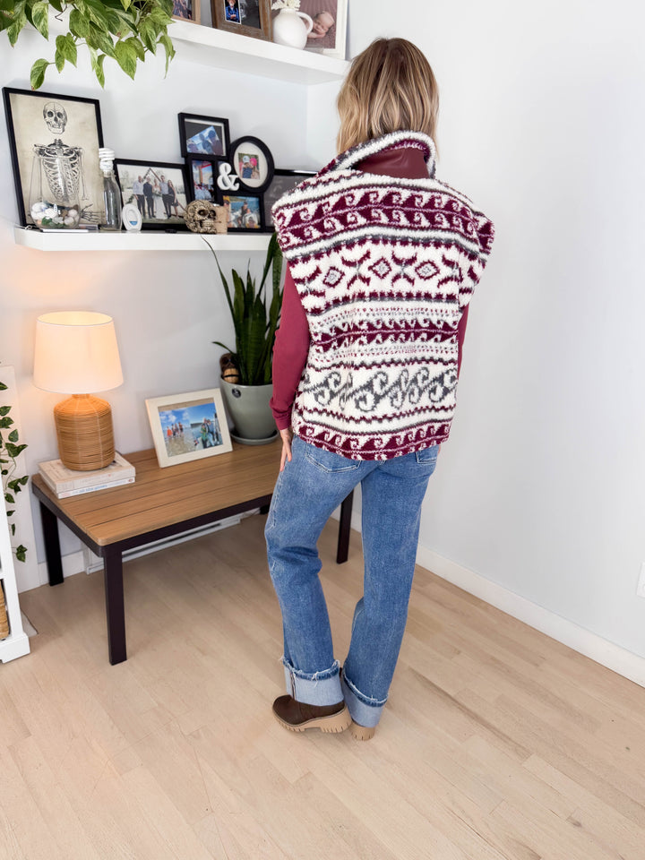 Celeste Oversized Sherpa Button Down Vest- MULBERRY