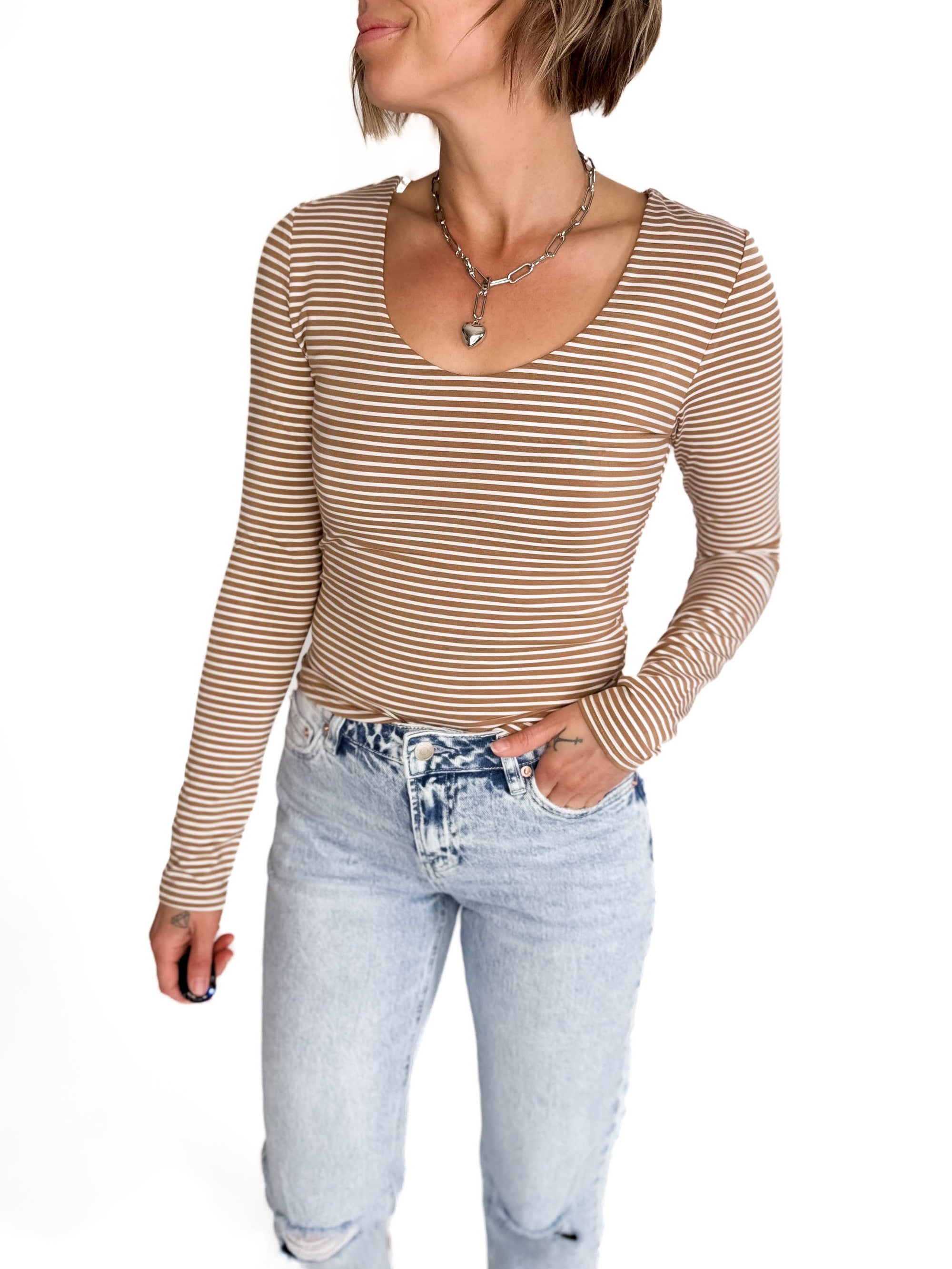 MONO B Linley Ribbed Scoop Neck- ESPRESSO