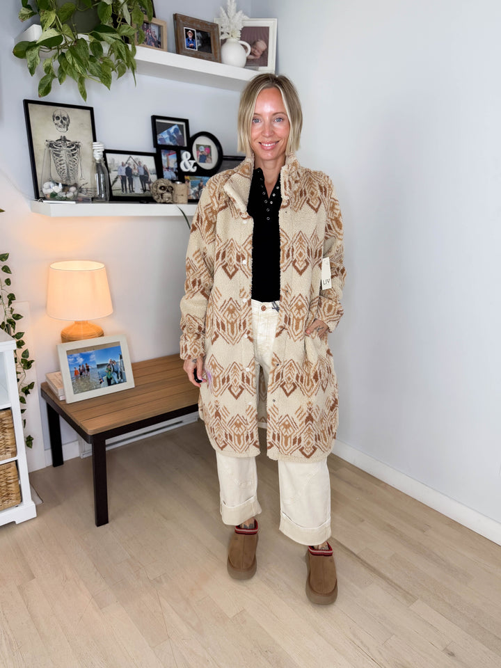 Ainsley Longline Sherpa Jacket- CREME BRULEE