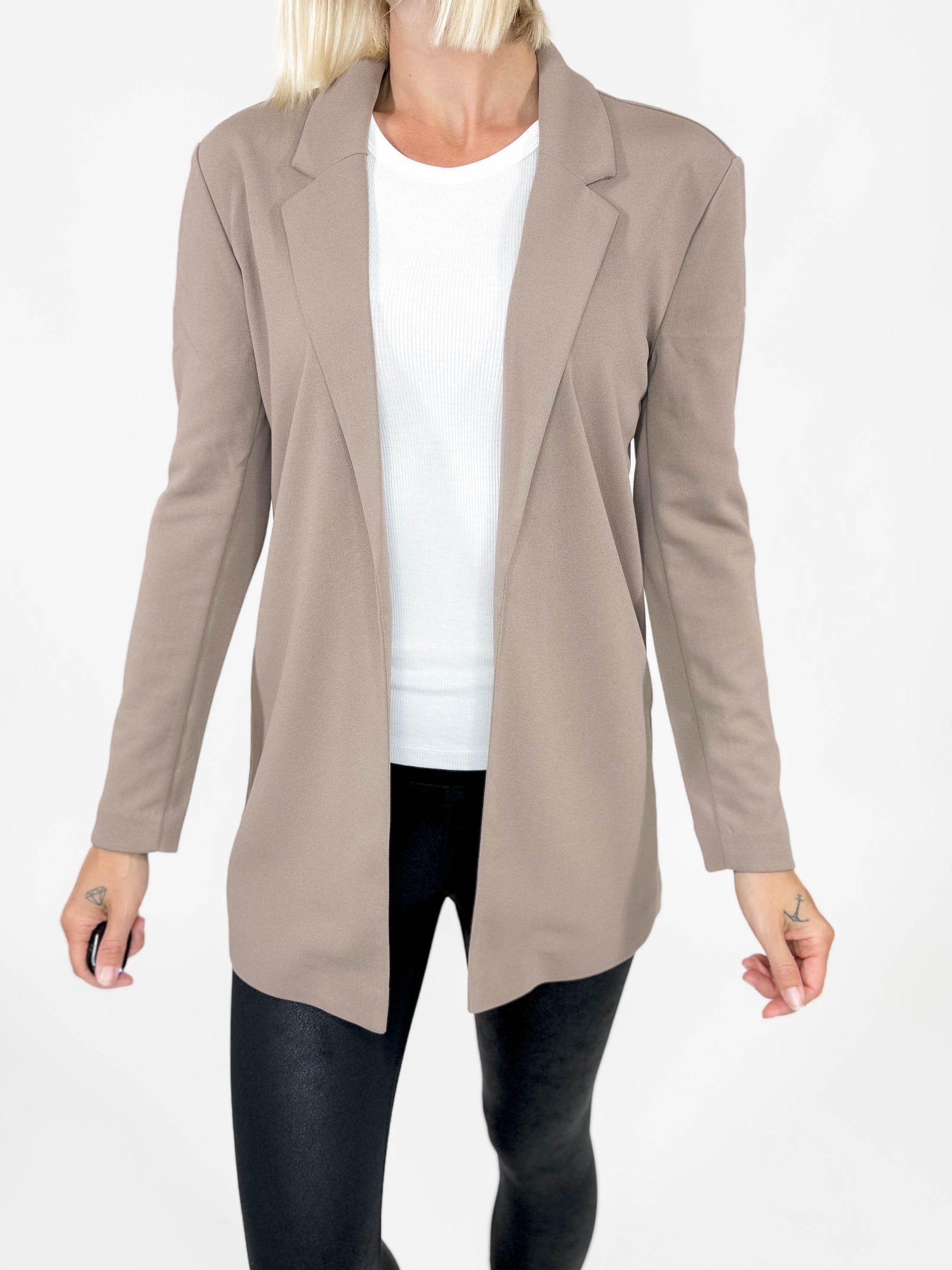 ONLY Lacy Relaxed Blazer- TAUPE