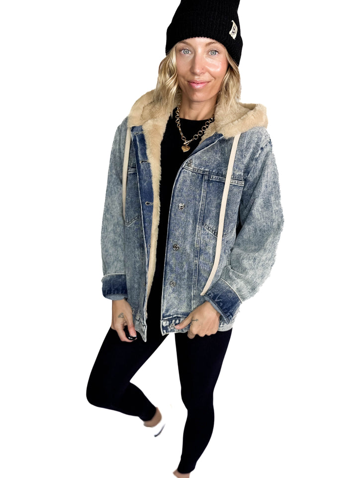 Vail Faux Fur Hooded Denim Jacket- LIGHT WASH