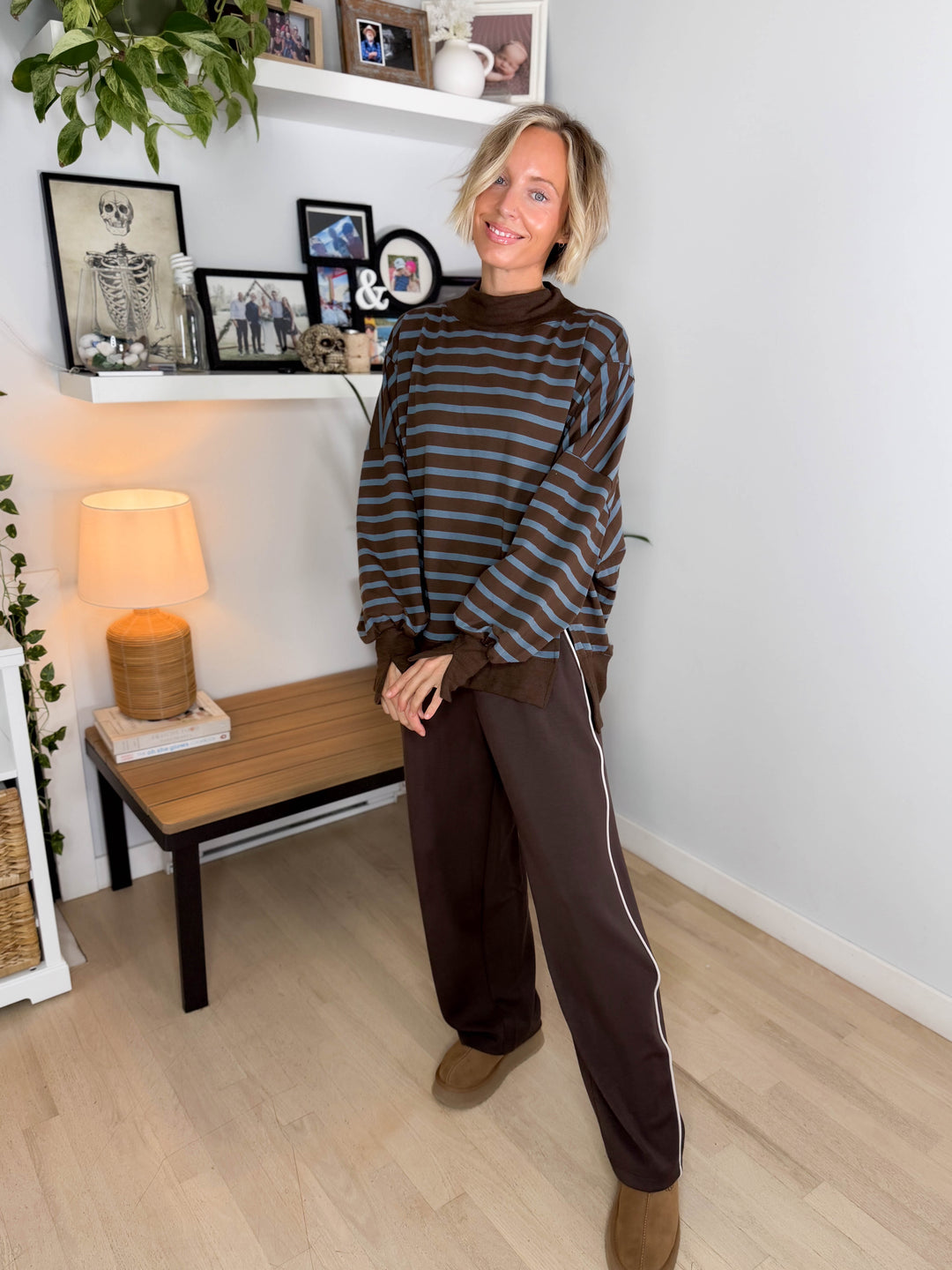 Juniper Mock Neck Stripe Pullover- BROWN/DEEP BLUE