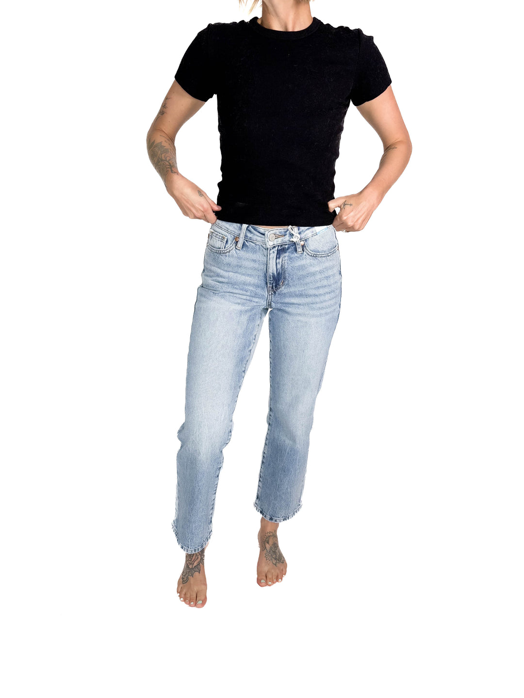 JUDY BLUE True Mid Rise Rigid Magic Straight Leg Jean- MEDIUM WASH