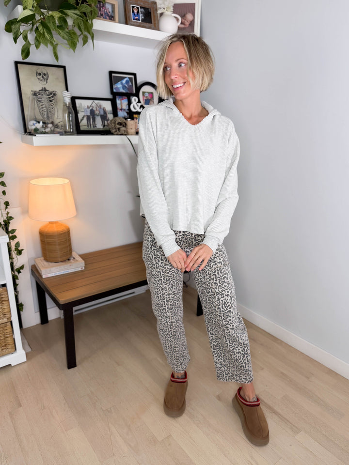 Adelaine Waffle Knit Hooded Pullover- HEATHER GREY