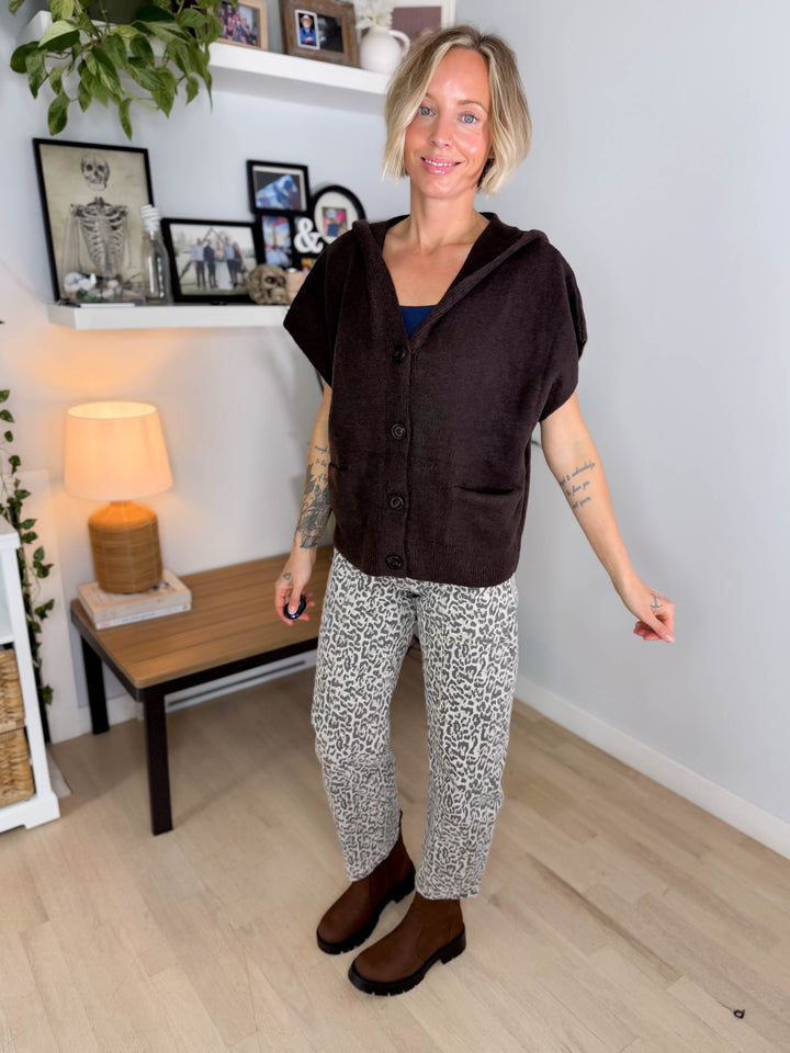 Oura Short Sleeve Button Down Hoodie Cardigan- CHOCOLATE