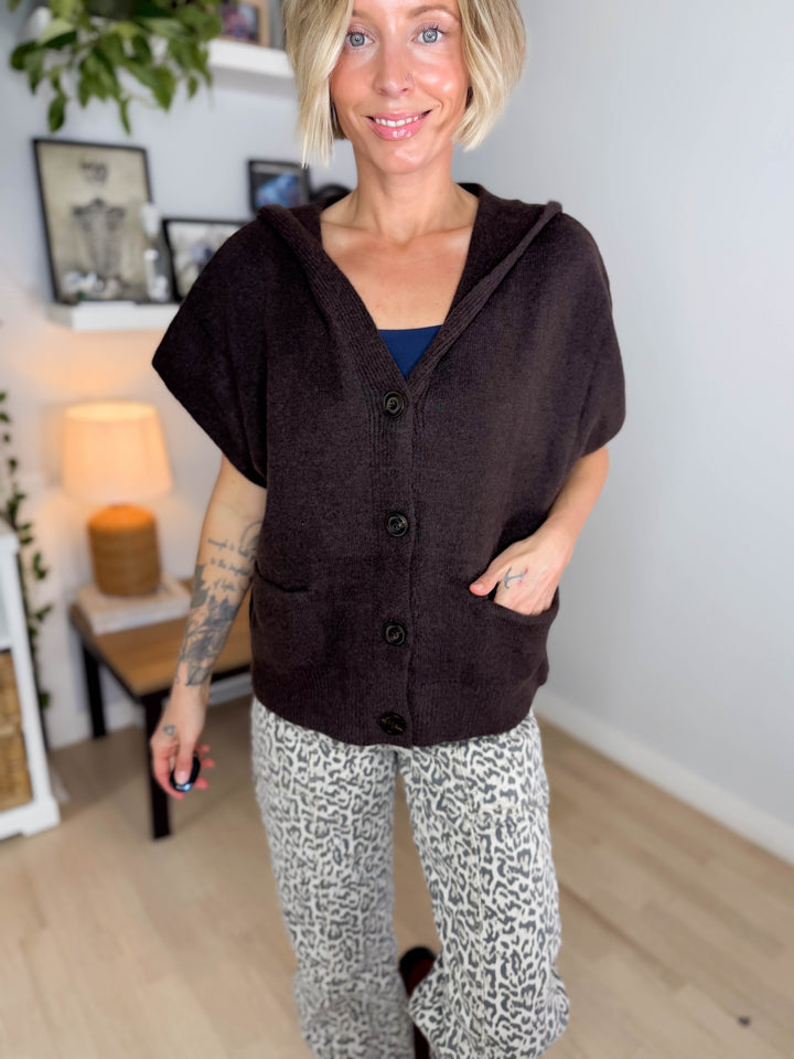 Oura Short Sleeve Button Down Hoodie Cardigan- CHOCOLATE