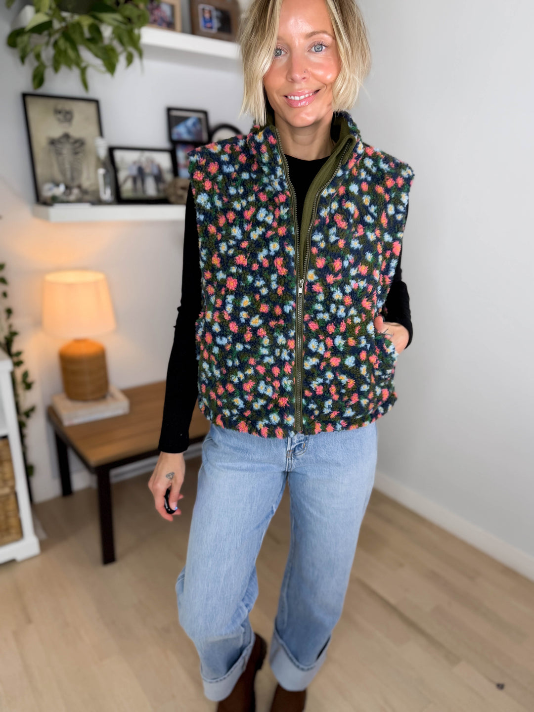 Shalen Fleece Lined Sherpa Vest- OLIVE MULTI