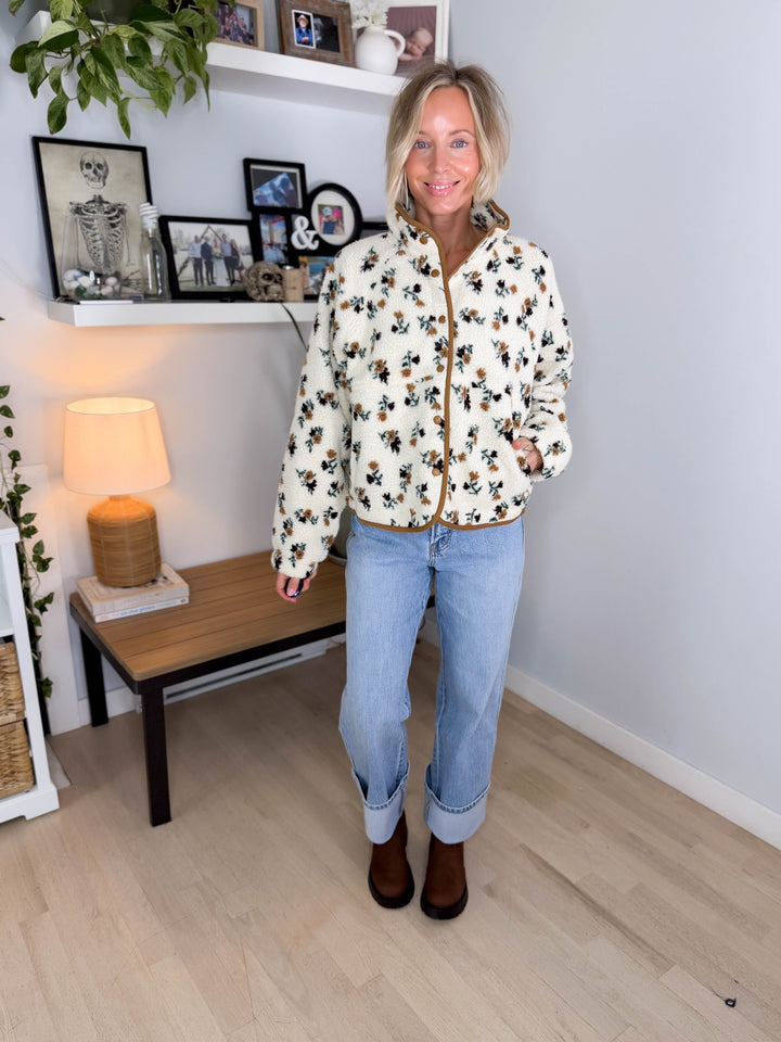 Tamara Floral Sherpa Fleece Jacket- CREAM/KHAKI