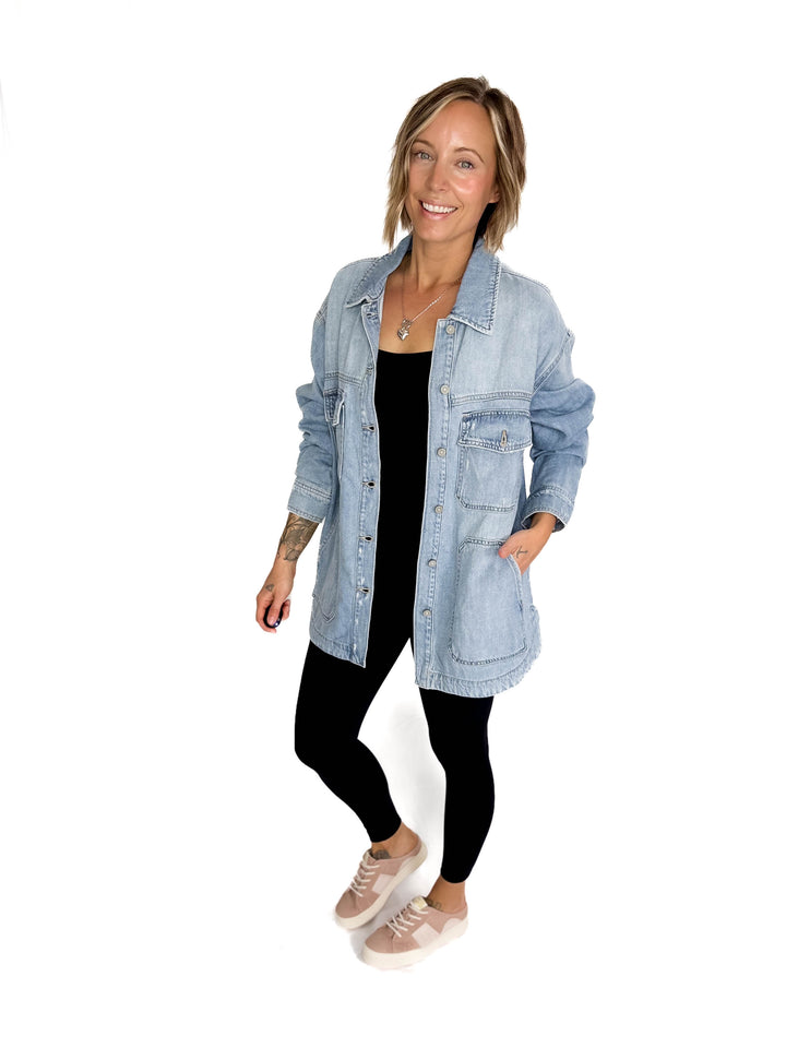 HIDDEN JEANS  Dakota Shacket- LIGHT WASH-FINAL SALE