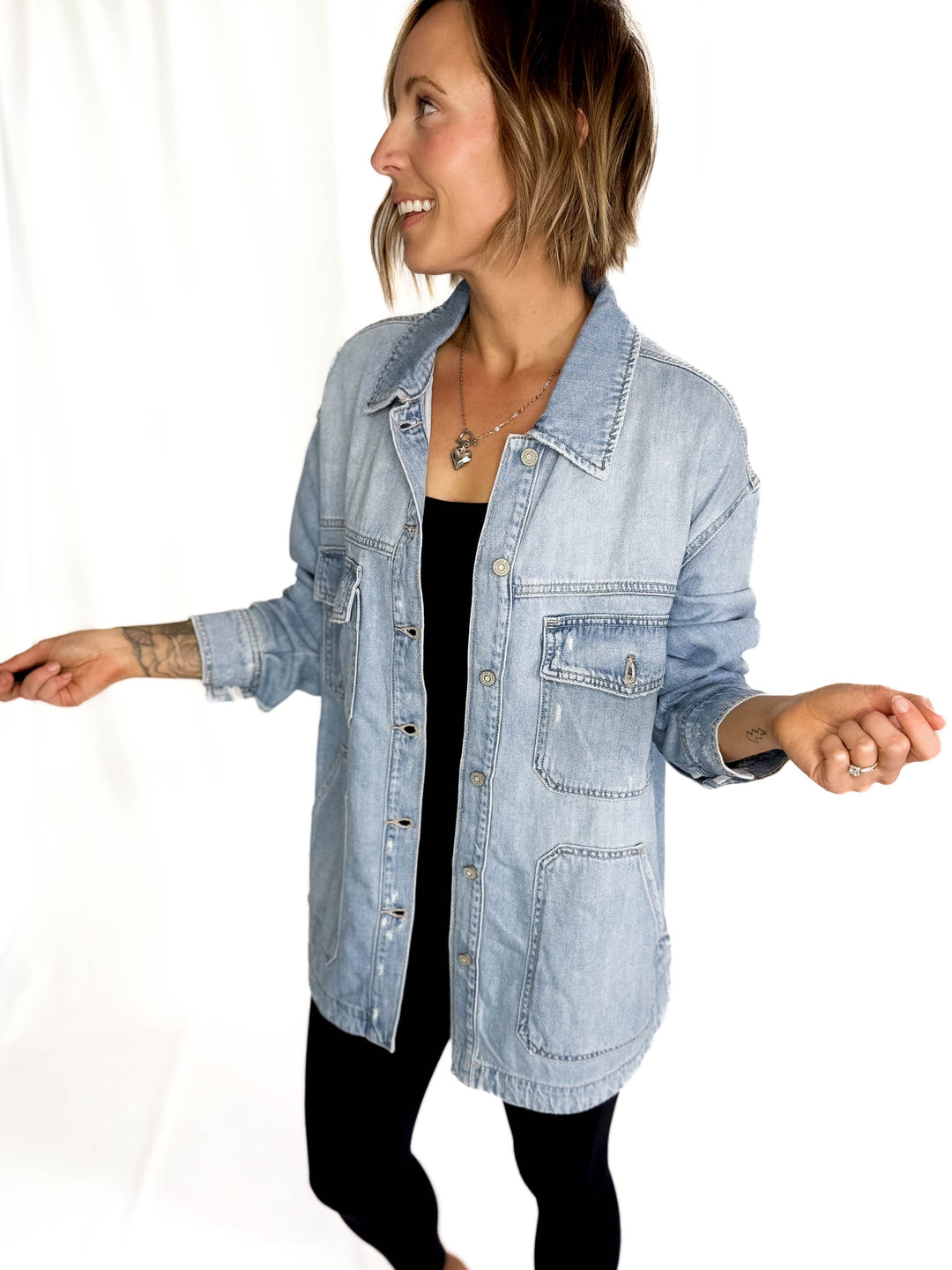 HIDDEN JEANS  Dakota Shacket- LIGHT WASH-FINAL SALE