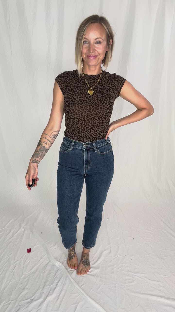 CELLO Yara High Rise Mom Jean- MED/DARK WASH