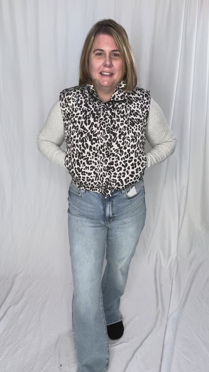 Blackcomb Vest- BLACK LEOPARD