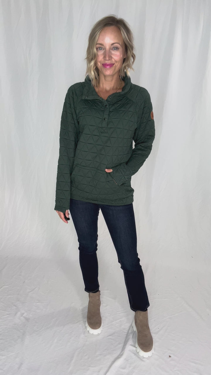MICHELLE MAE Georgia Quilted Snap Button Pullover- HUNTER GREEN **PRE-ORDER ETA SPET 10**