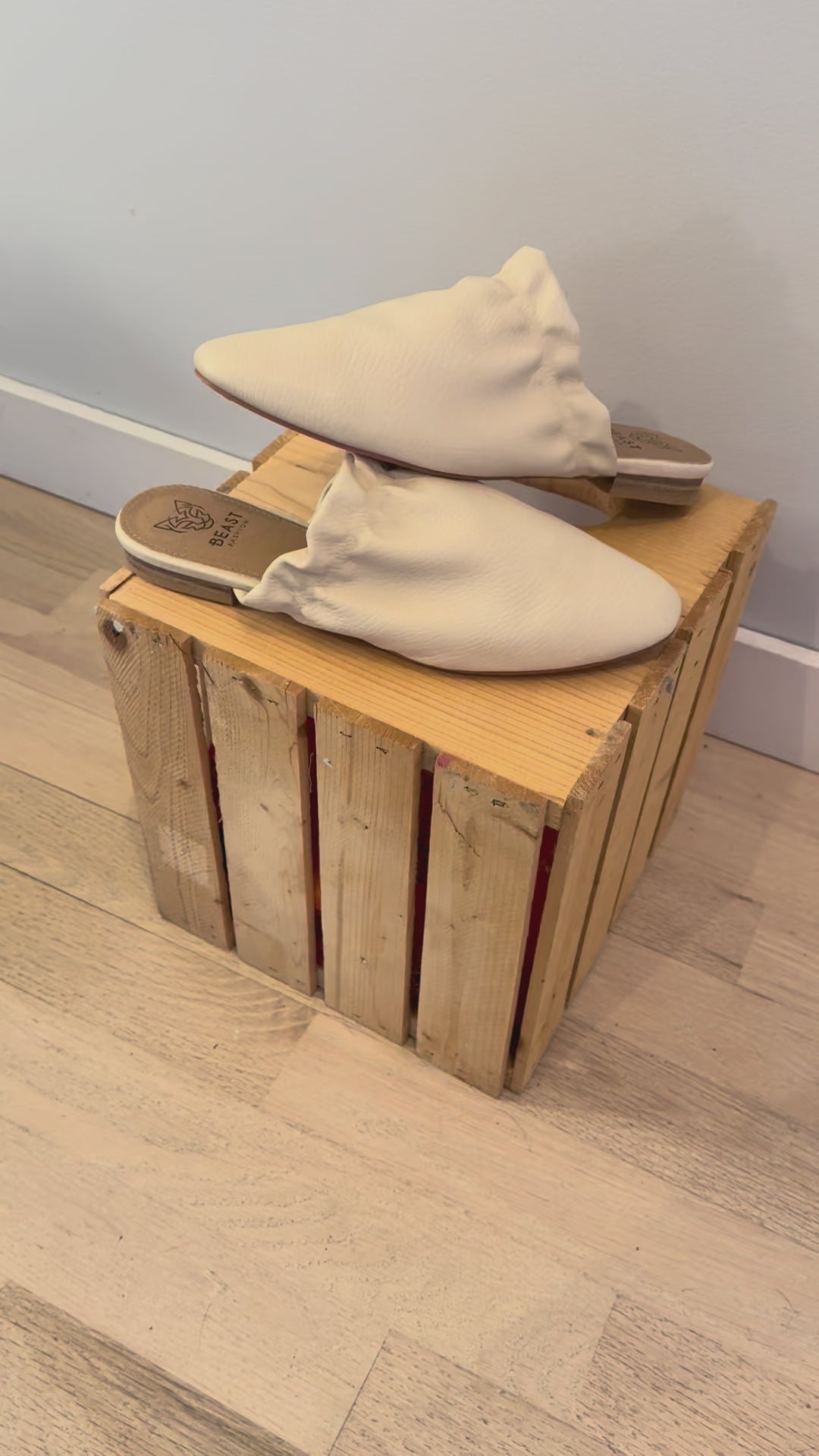 Janessa Mule- OFF WHITE