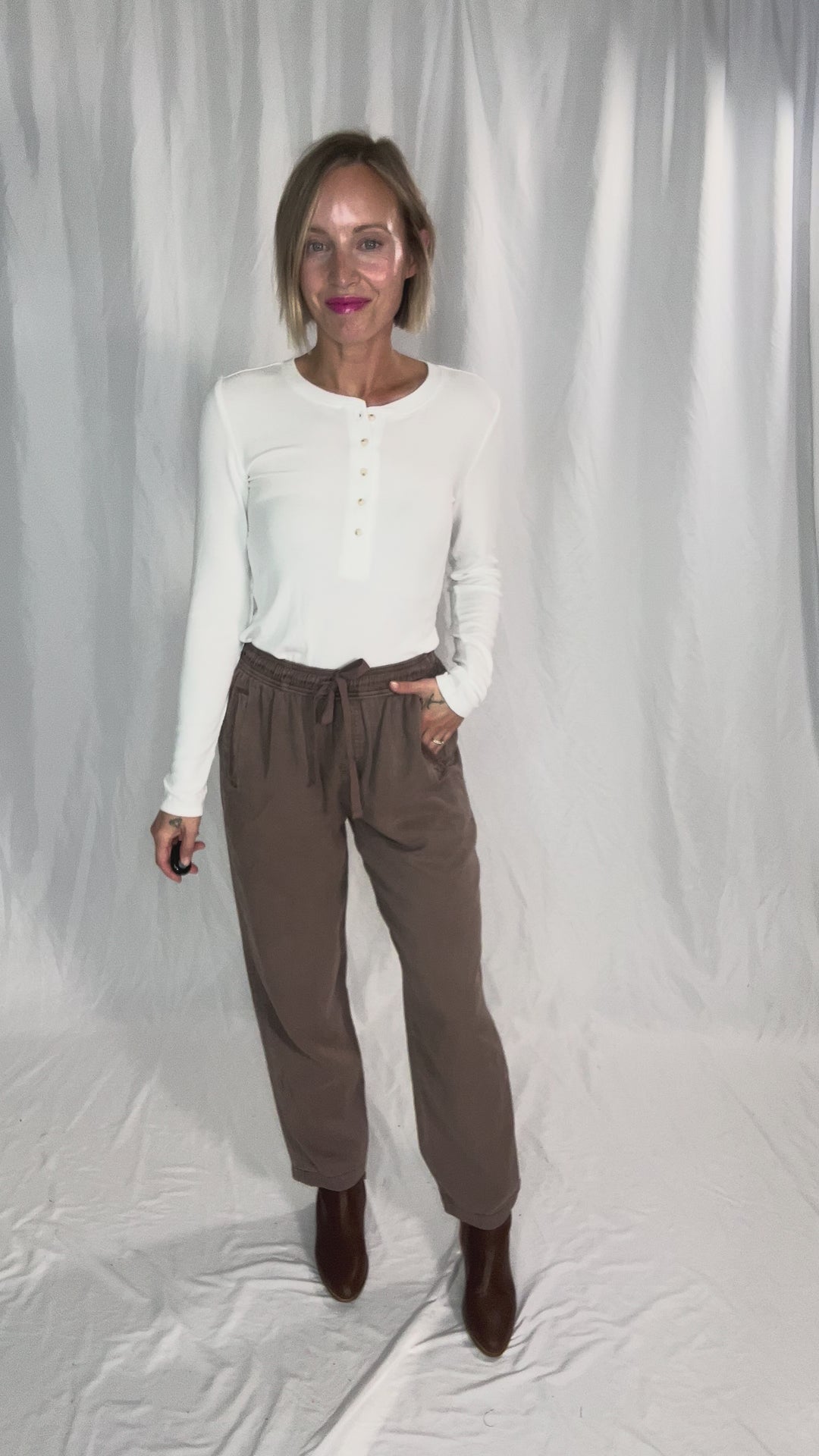 Verta Tencel Blend Tapered Pants- COCOA