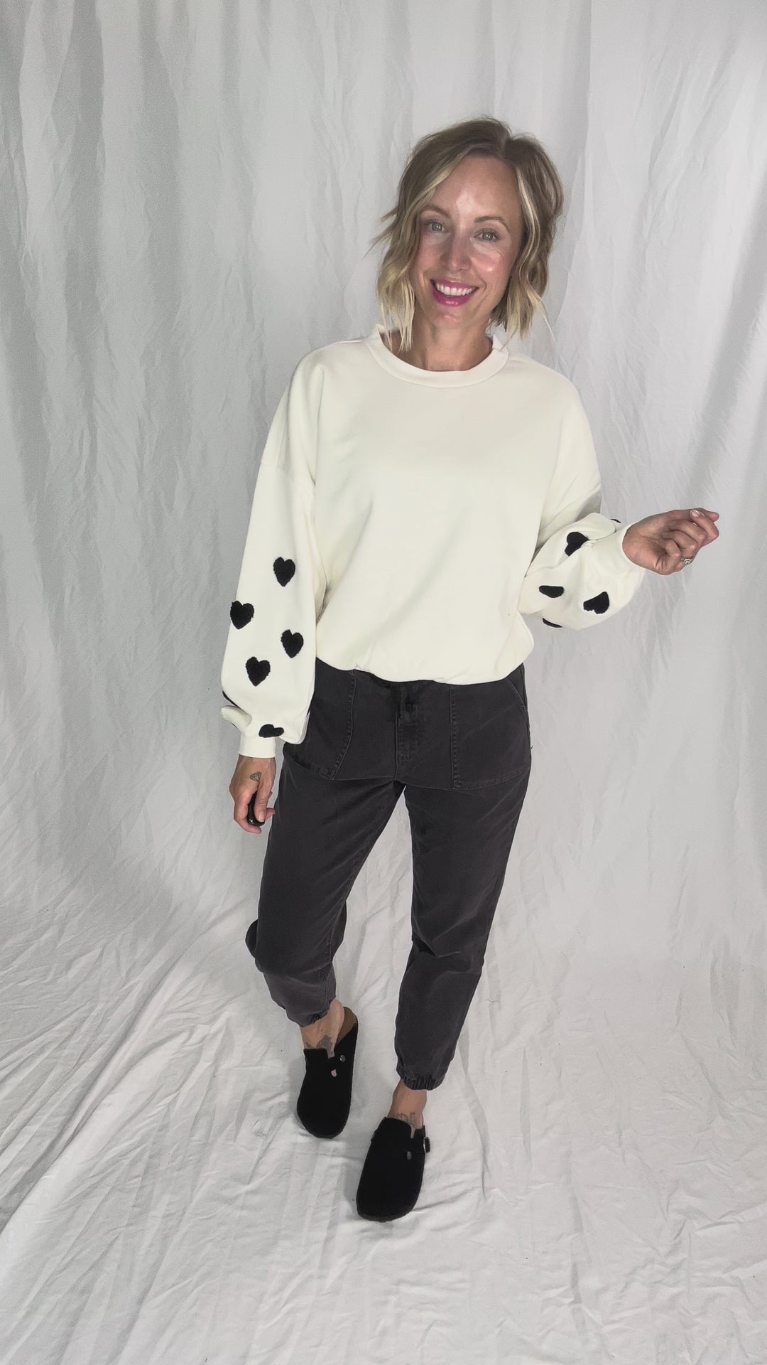 ONLY Macy Hearts Sweatshirt- CLOUD DANCER