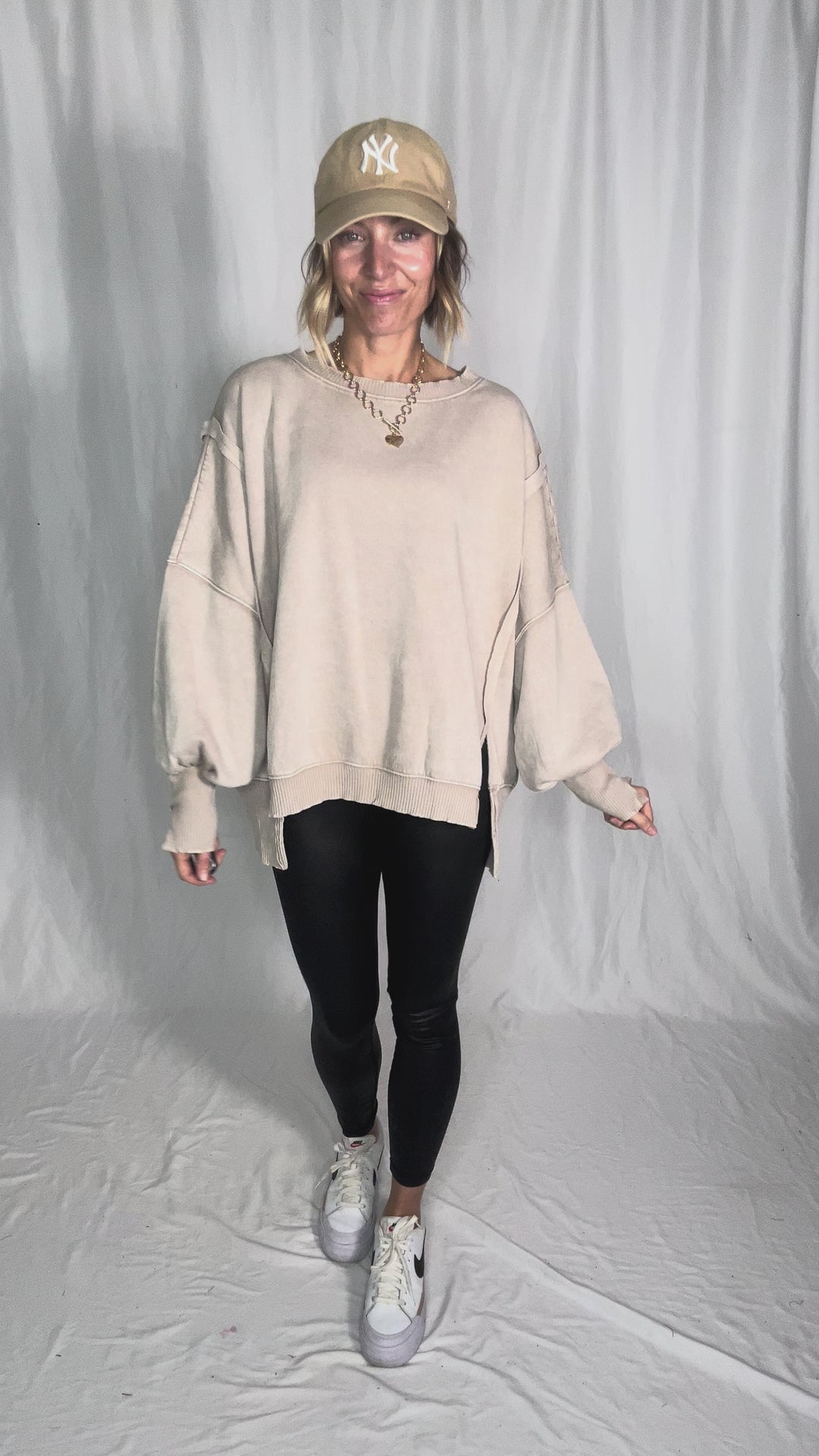 Mellow Acid Wash Fleece Sweatshirt- ASH MOCHA