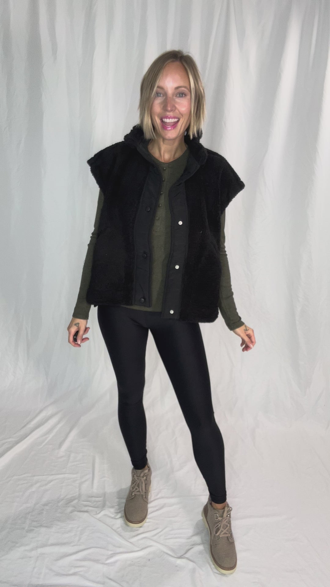 Toasty Sherpa Vest- BLACK