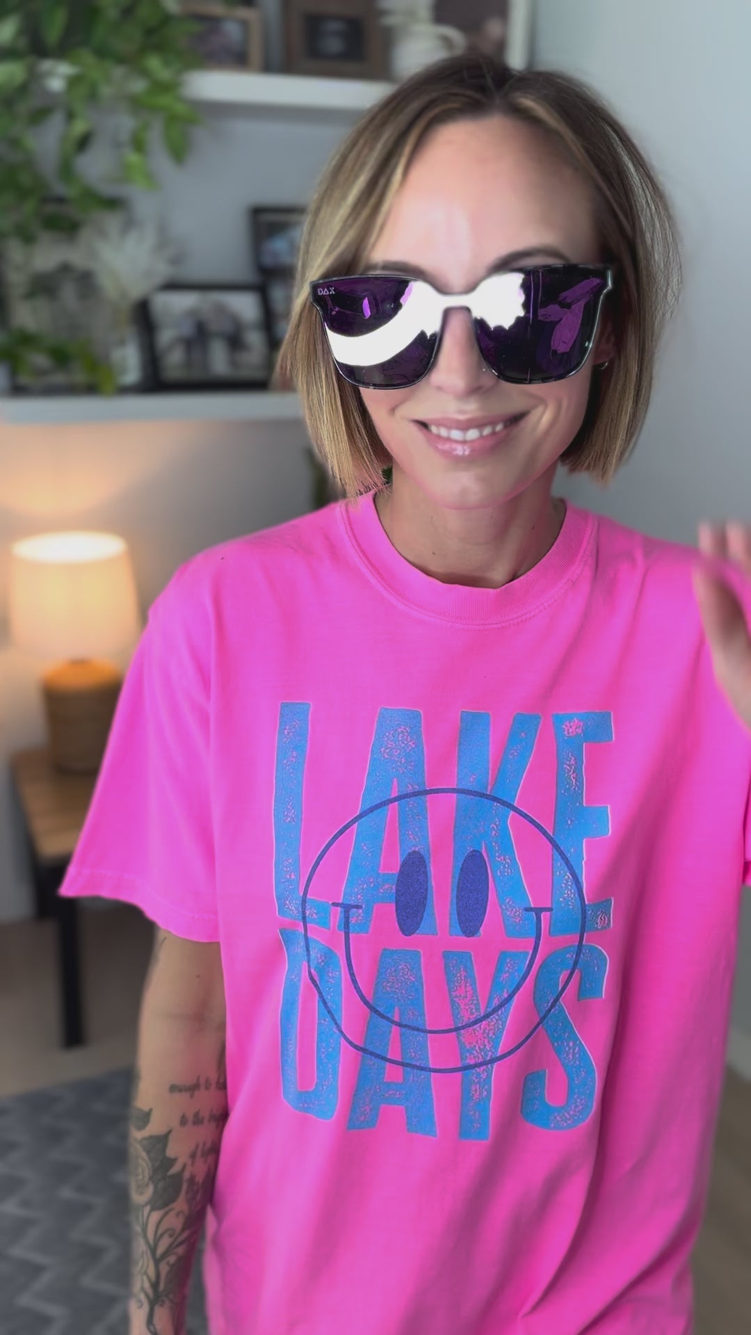 DAX Cam Large Square Sunglasses- HOT PINK