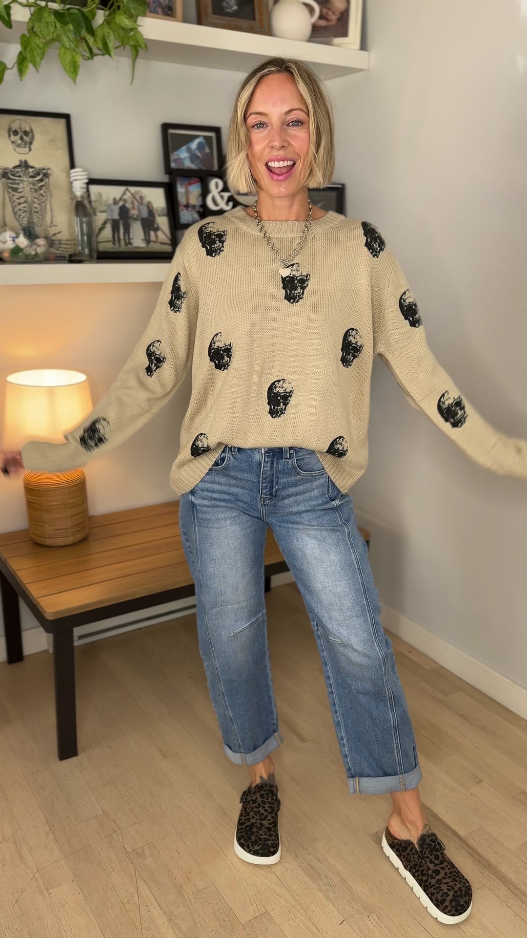 Stevie Skull Sweater- TAN