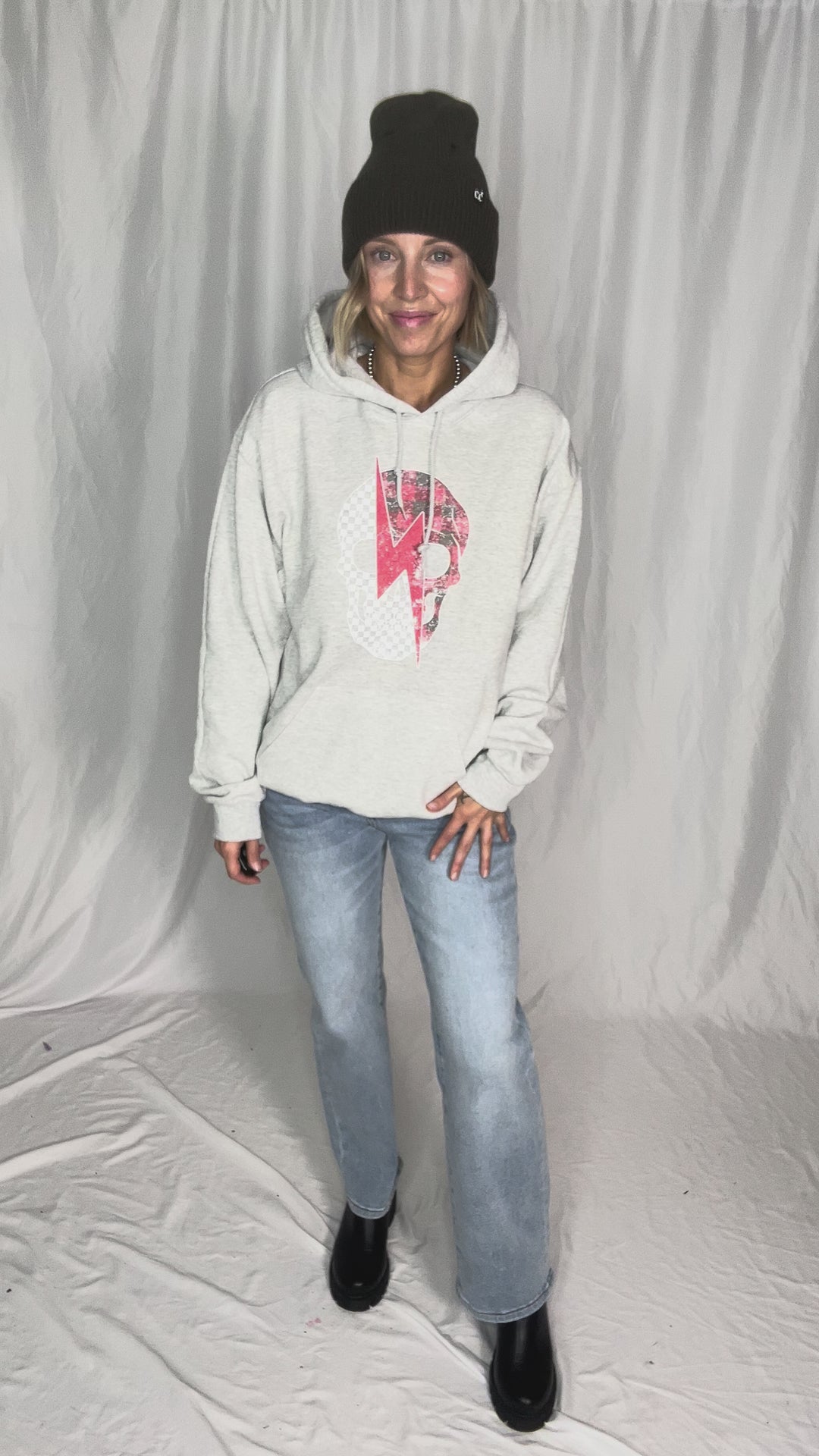 Plaid Skull Graphic Hoodie- ASH GREY