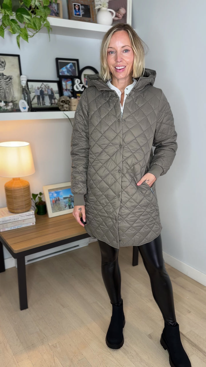 VERO MODA Haylee Hooded Quilted Jacket- DARK TAUPE