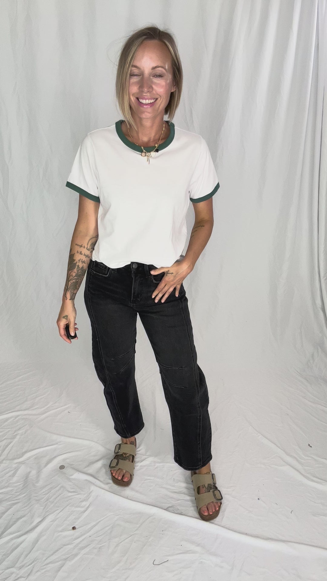Monica Contrast Binding Short Sleeve T-Shirt- HUNTER GREEN