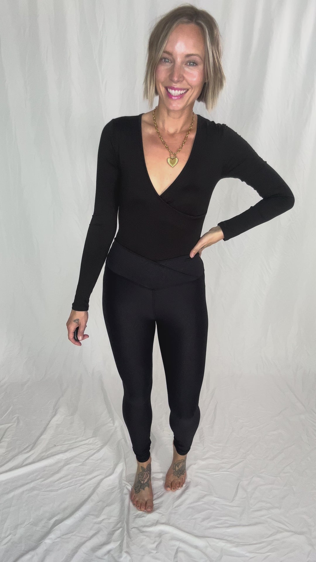 MONO B Harper Faux Leather Foil Legging