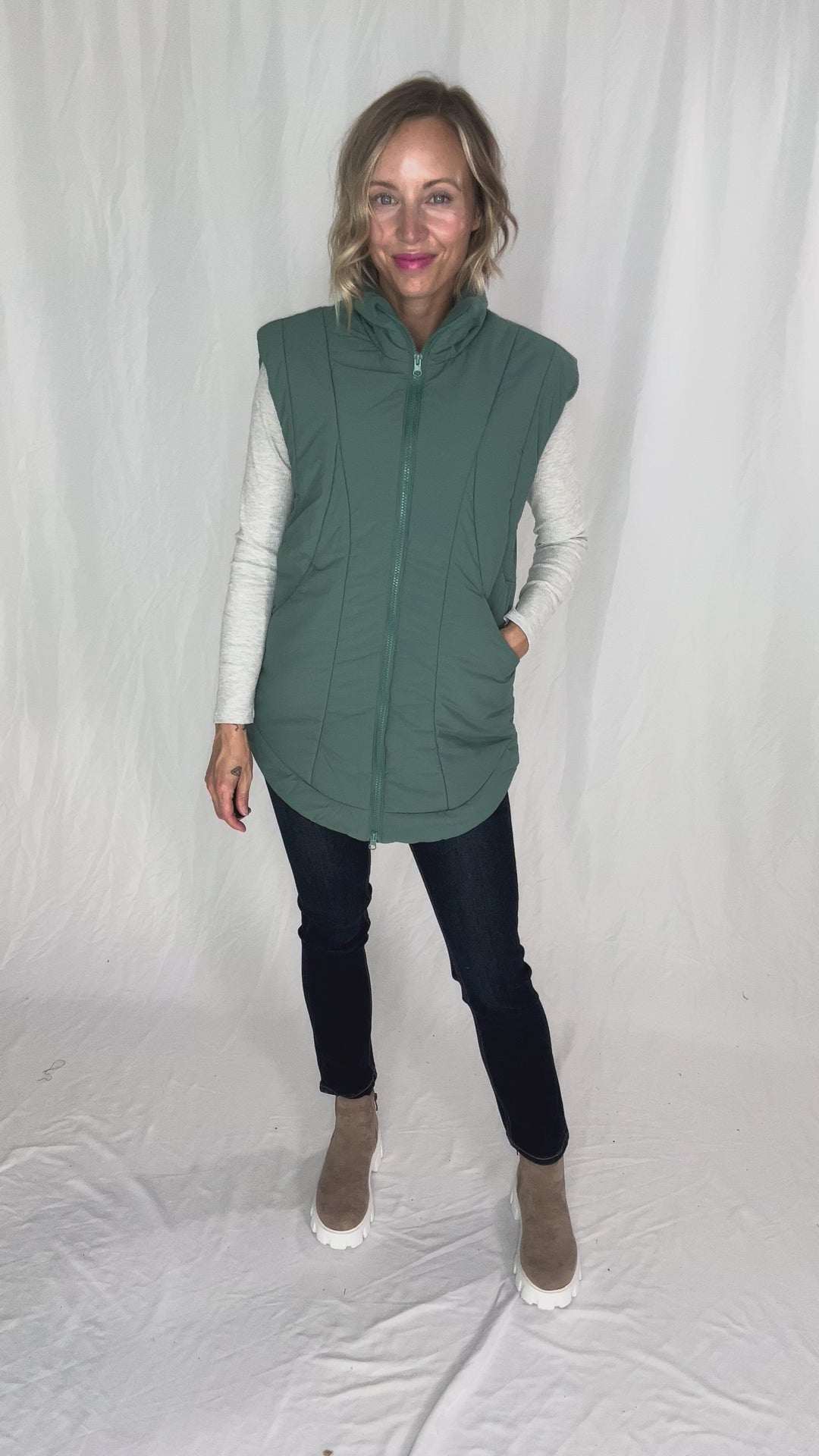 MONO B Summit Fleece Lined Vest- SILKY PINE