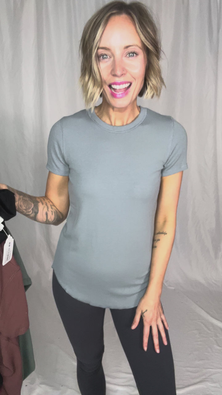 Beth Ribbed Short Sleeve- PEBBLE